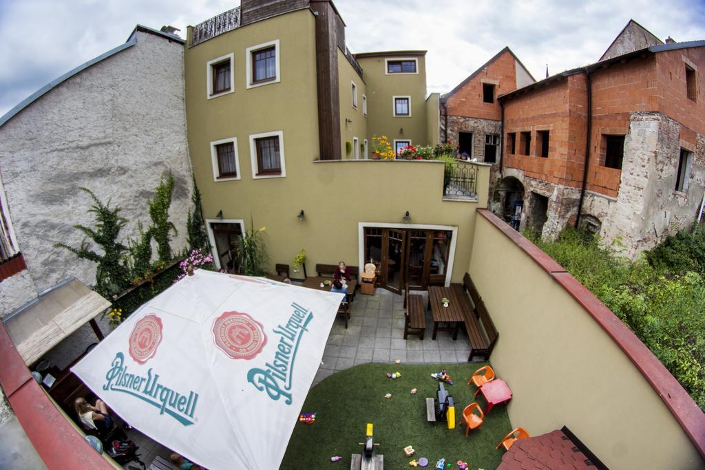 Penzion Cernej Ptak Jindřichův Hradec Exterior foto