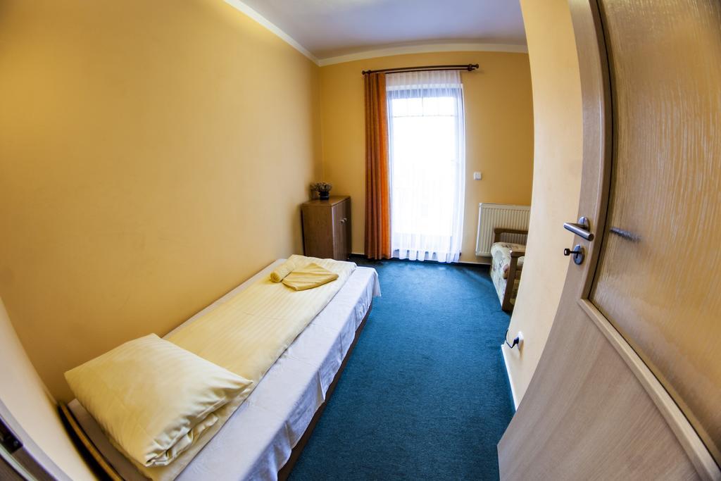 Penzion Cernej Ptak Jindřichův Hradec Exterior foto